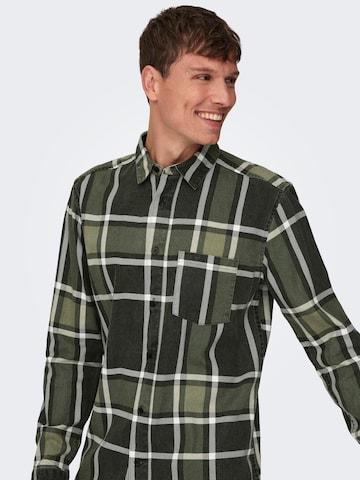 Only & Sons - Regular Fit Camisa 'KENNETH' em verde