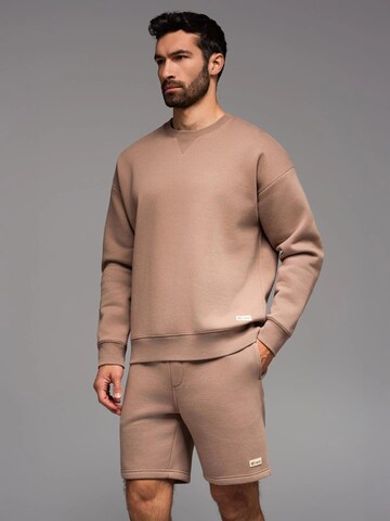 Ombre Sweatshirt 'OU-SNBC-0104' in Bruin: voorkant