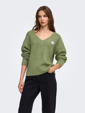 Pull-over 'MAGGIE' ONLY en vert : devant