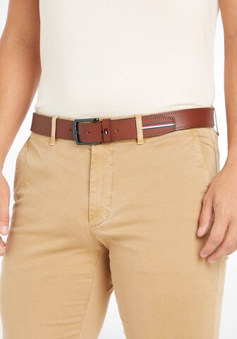 Cintura 'Denton' di TOMMY HILFIGER in marrone: frontale