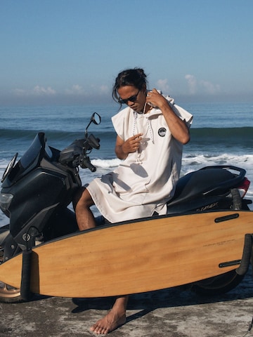 woodsandwaves Short Bathrobe 'Surf-Poncho' in Beige