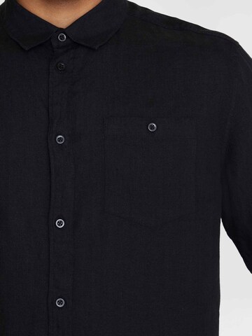 KnowledgeCotton Apparel Regular Fit Hemd in Schwarz
