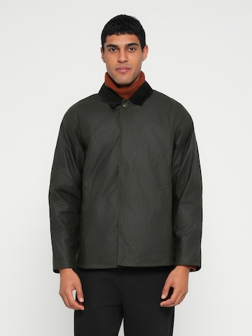 Veste mi-saison Barbour en vert : devant