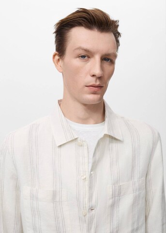 MANGO MAN Regular fit Button Up Shirt 'Ibiza' in Beige