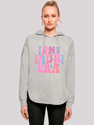 F4NT4STIC Sweatshirt 'In My Apres Ski Era' in Grijs: voorkant