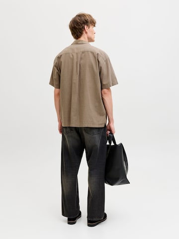 JACK & JONES Comfort Fit Skjorte 'JJESummer' i brun