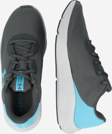 UNDER ARMOUR Springsko 'Charged Pursuit 3' i grå