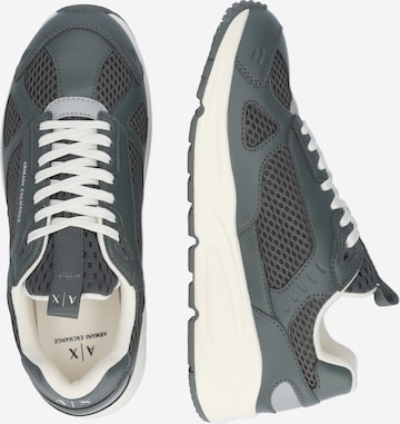 ARMANI EXCHANGE Låg sneaker i grå