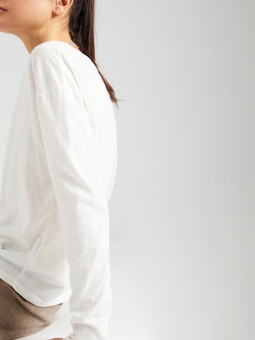 AMERICAN VINTAGE Μπλουζάκι 'AKSUN' σε λευκό