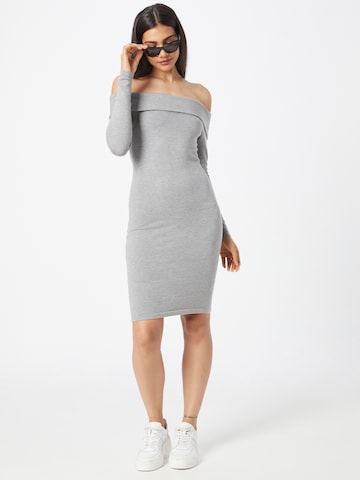 GUESS Strickkleid in Grau