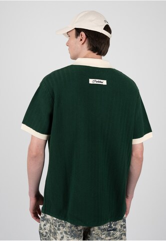 Prohibited Pullover 'Off Season' in Grün