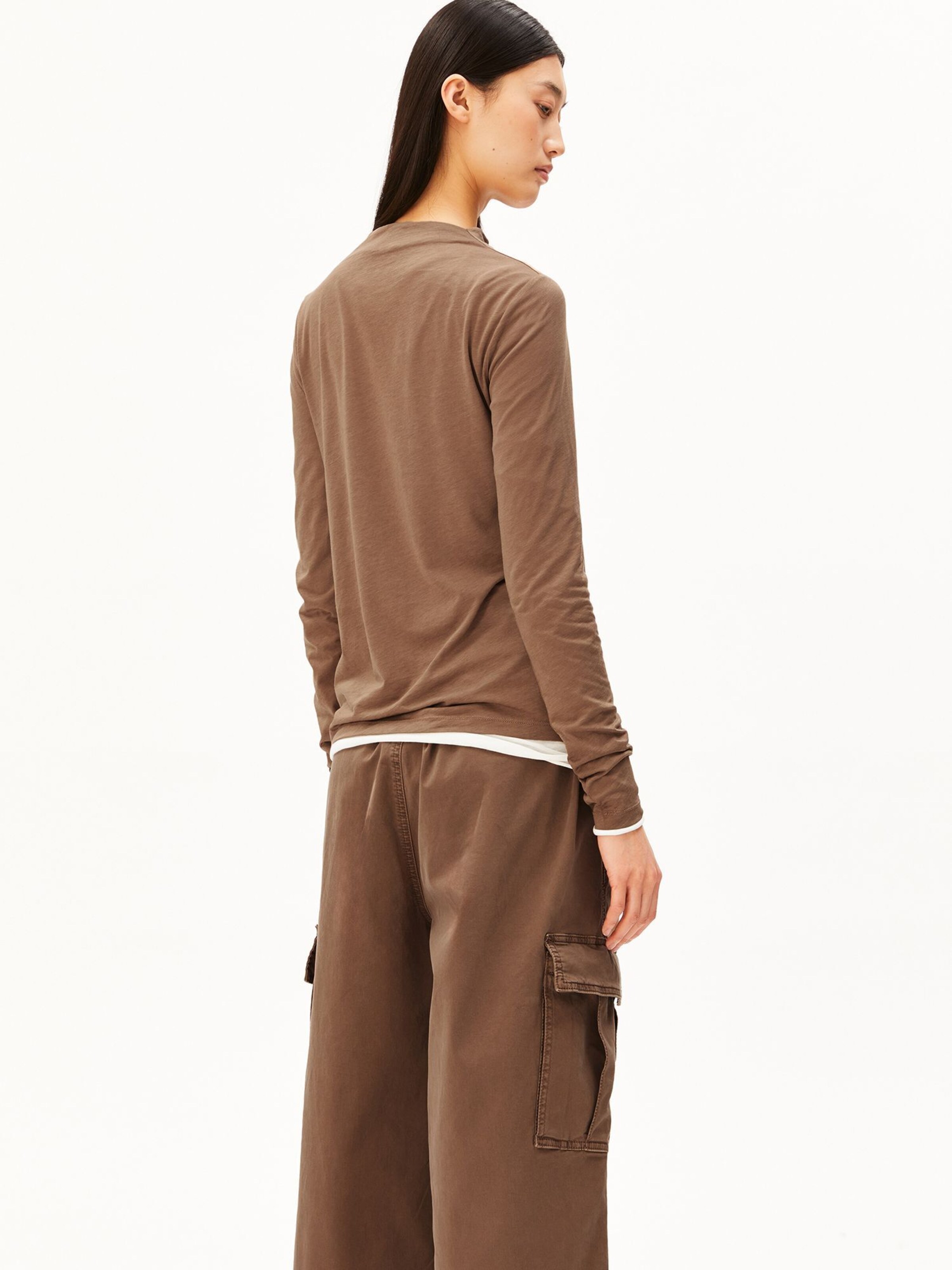 ARMEDANGELS Shirt in Bruin: terug