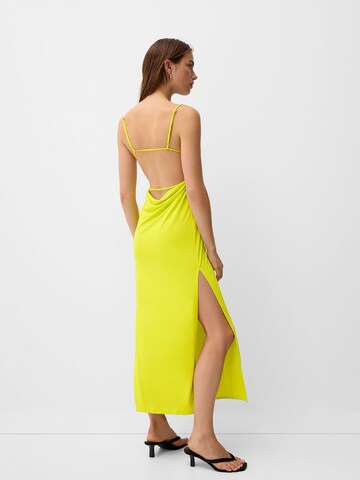 Bershka Kleid in Gelb