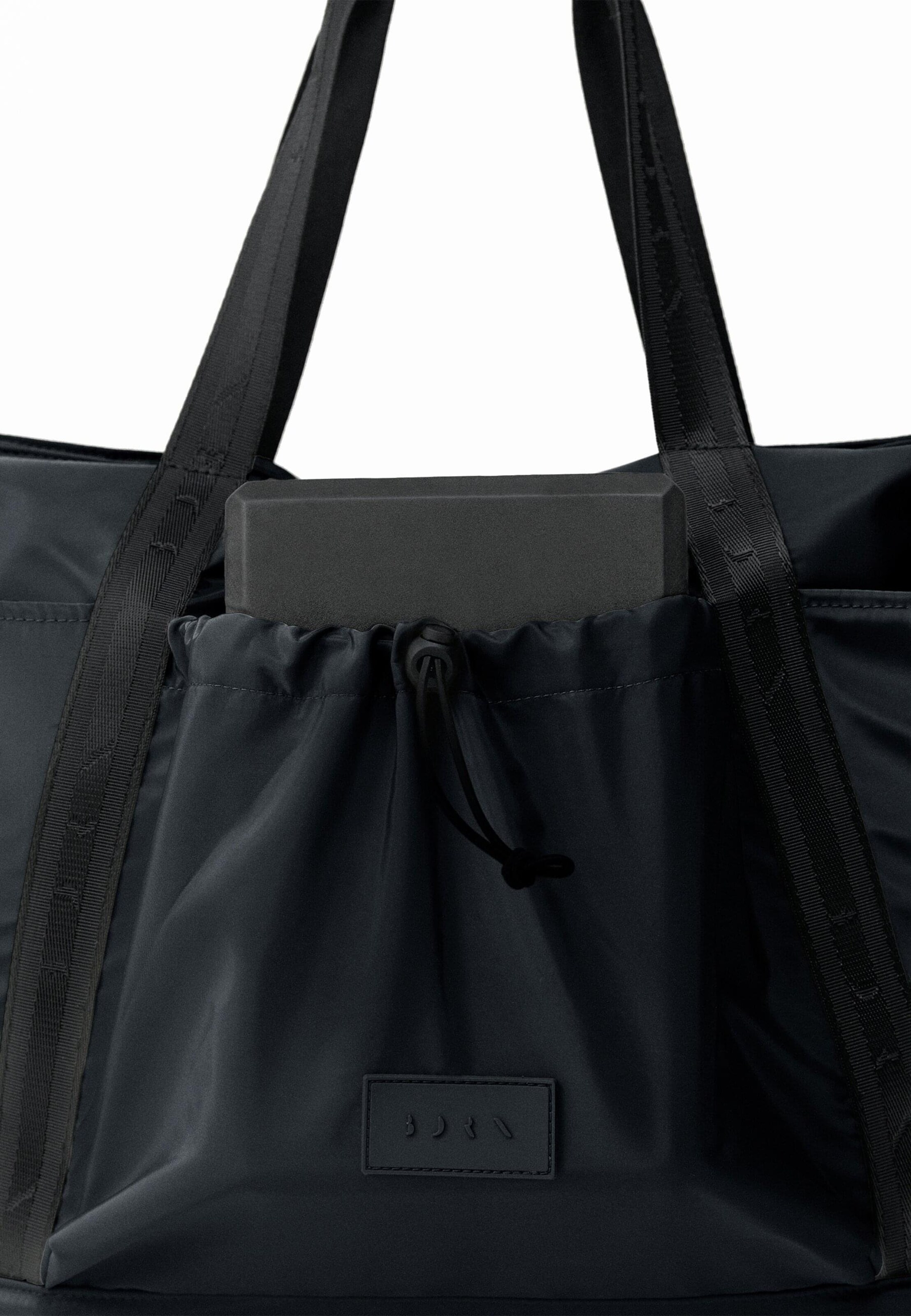 Born Living Yoga Sporttas 'Away' in Zwart