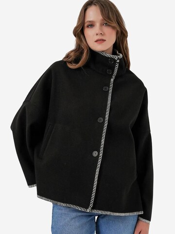 Bigdart Between-Season Jacket in Black: front