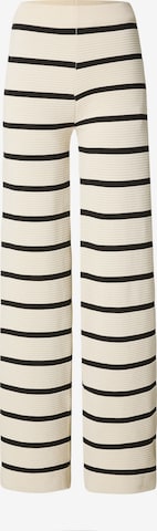 Wide leg Pantaloni di Estelou in beige: frontale