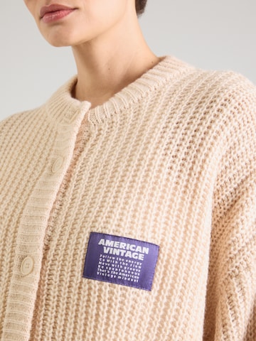 Cardigan 'CYROW' AMERICAN VINTAGE en beige