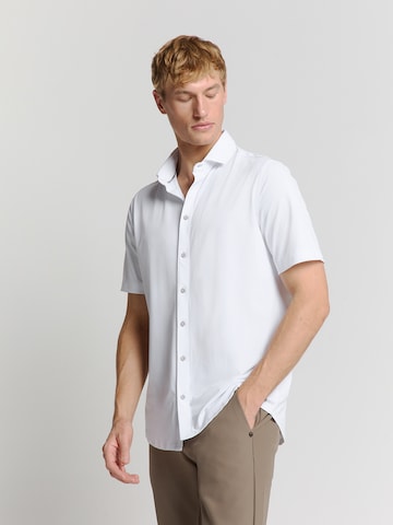No Excess Regular Fit Hemd in Weiß: Vorderseite