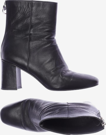 EDITED Dress Boots in 39 in Black: front