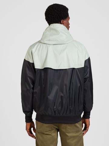 Nike SportswearPrijelazna jakna 'Heritage Essentials' - crna boja