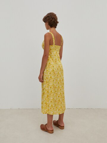 EDITED - Vestido 'Shiloh' em amarelo