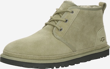 Boots chukka 'Neumel' di UGG in verde: frontale