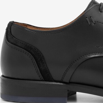 DenBroeck Lace-Up Shoes 'Edgar St. ' in Black