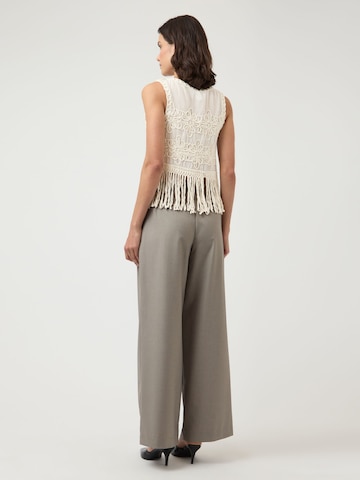 Maglietta intima di YAS in beige
