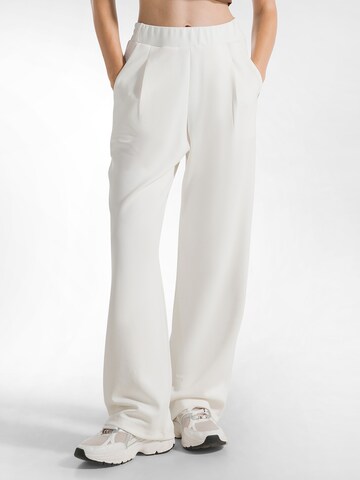 regular Pantaloni di DEHA in bianco