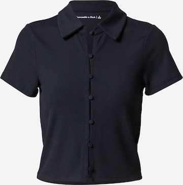 Tricou de la Abercrombie & Fitch pe negru: față