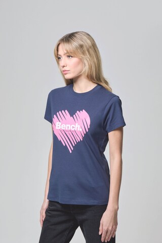 BENCH T-Shirt in Blau