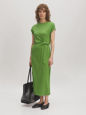 EDITED Kleid 'Milla' in Grün