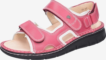 Finn Comfort Trekking sandal 'Wanaka' in Pink: front