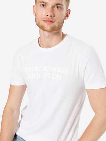 T-Shirt Abercrombie & Fitch en blanc