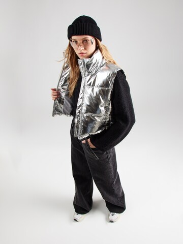 Monki Weste in Grau
