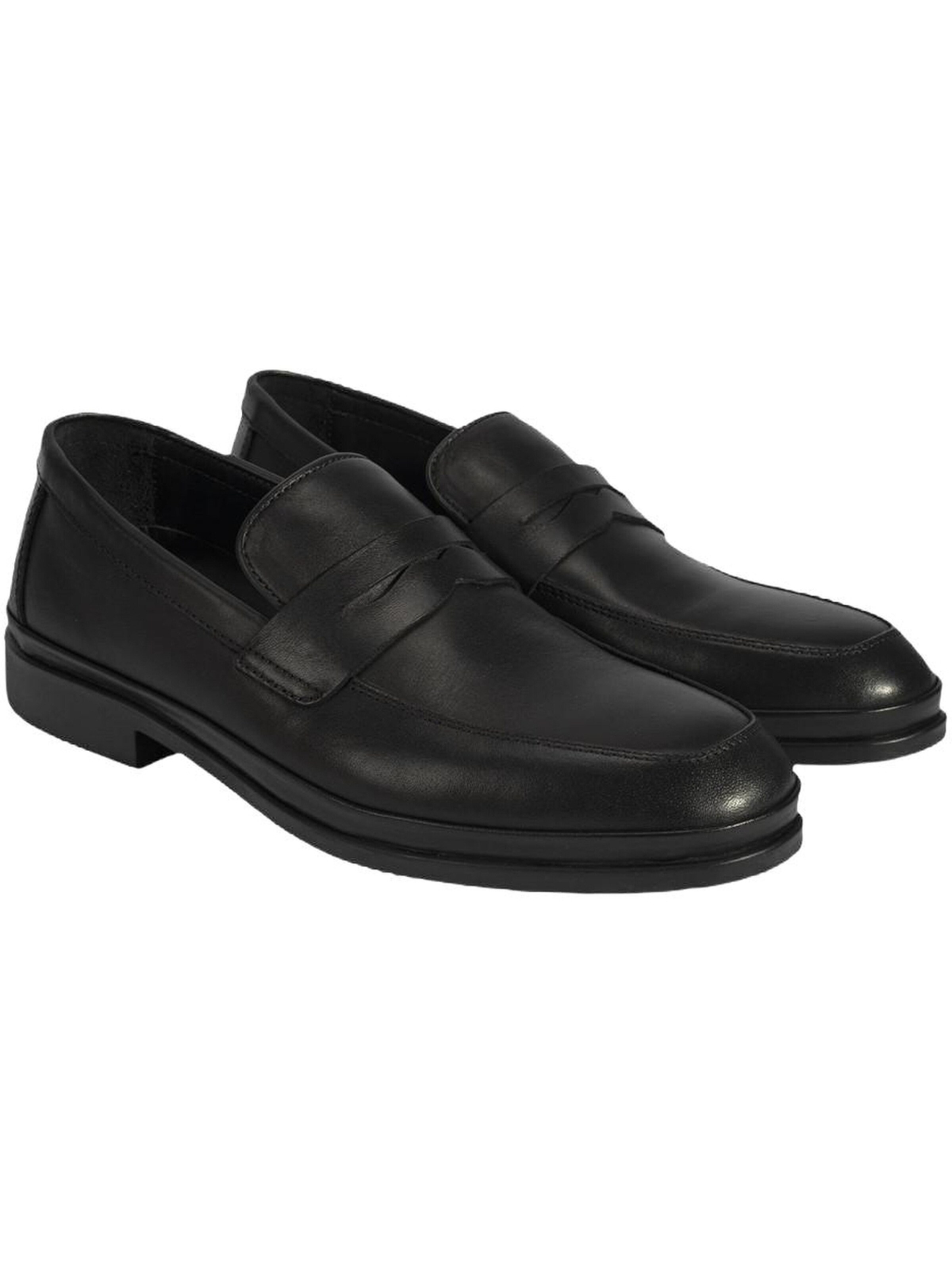 Desa Moccasins in Black
