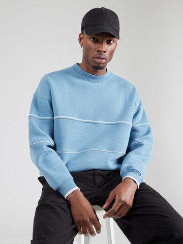 Abercrombie & Fitch Sweatshirt 'Essentials' in Blue: front