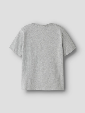 NAME IT - Camiseta 'NKMBent' en gris
