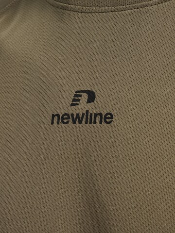 T-Shirt fonctionnel Newline en marron