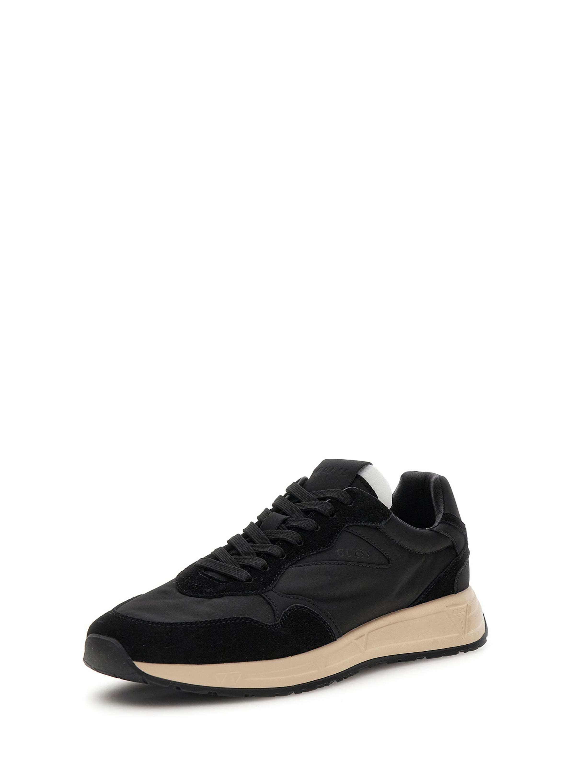 GUESS Madalad ketsid 'ARIA', värv must: eest vaates