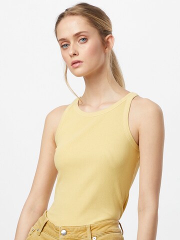 Gestuz Top 'Rolla' in Yellow: front