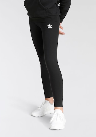 ADIDAS ORIGINALS Skinny Leggingsit 'Adicolor' värissä musta