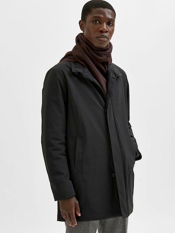 SELECTED HOMME Between-Seasons Coat in Black: front