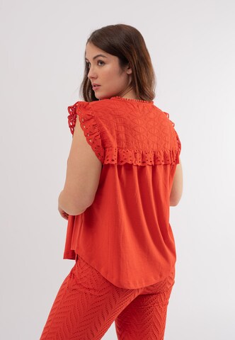 October Bluse in Rot