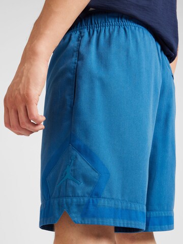 regular Pantaloni 'ESS' di Jordan in blu