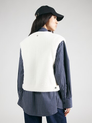 Cardigan 'Elona' RINO & PELLE en blanc