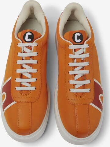 Sneaker bassa 'Runner K21' di CAMPER in arancione