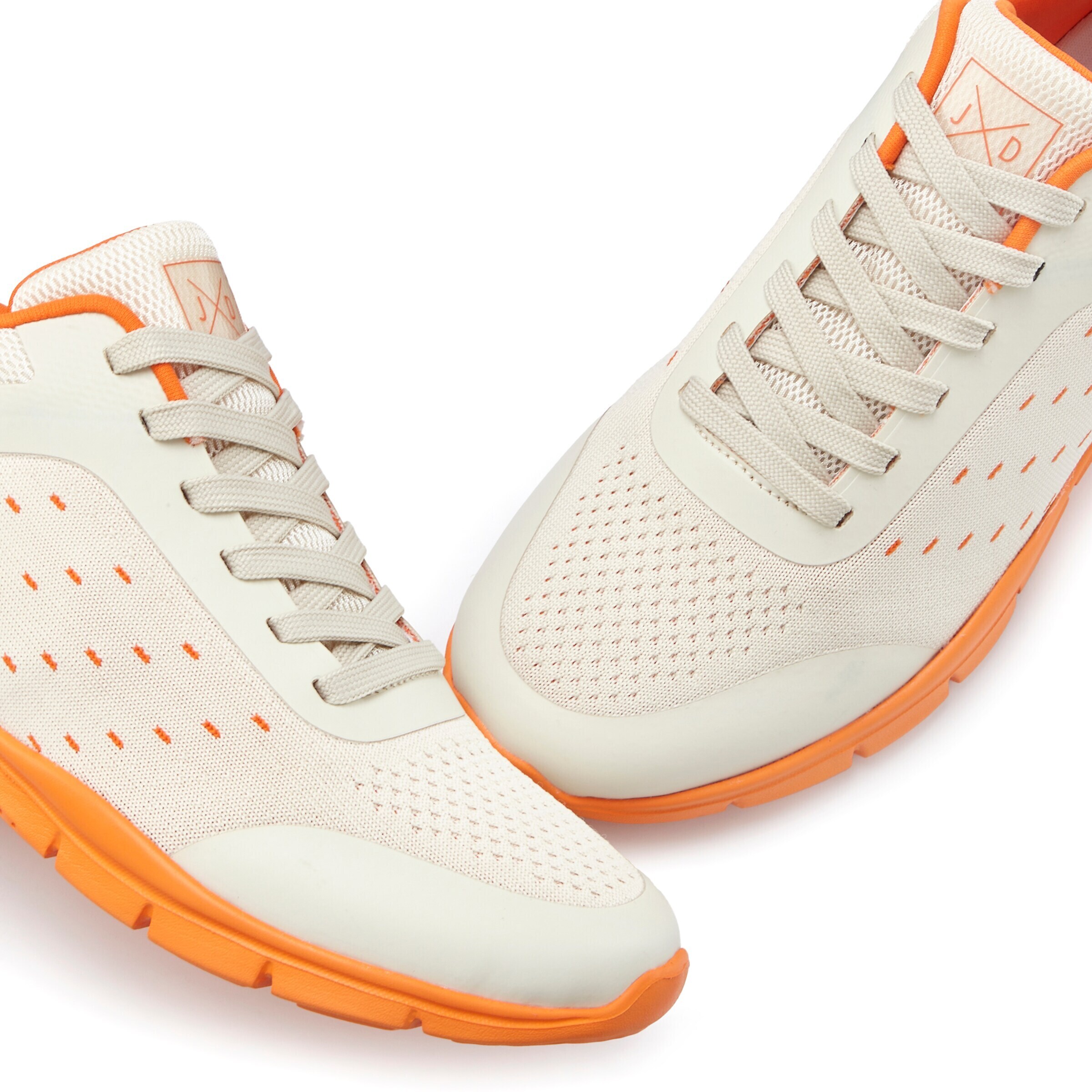 JOHN DEVIN Σνίκερ χαμηλό σε λευκό