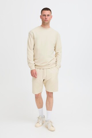 BLEND Regular Shorts in Beige
