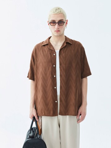 VAMOS CLO Button Up Shirt 'Birmingham' in Brown: front